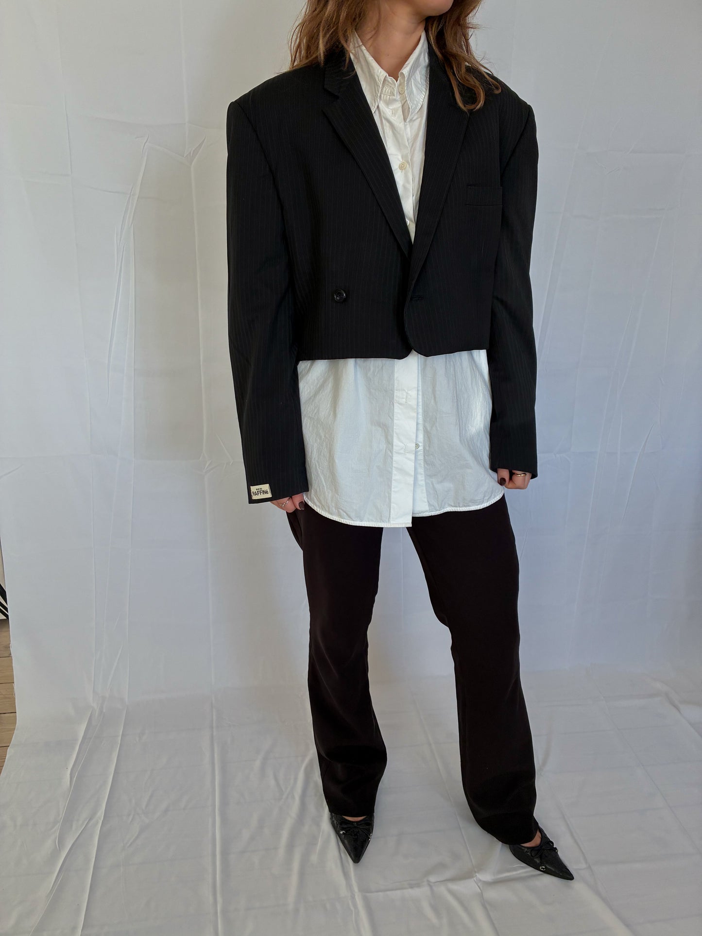 DEMI BLACK PINSTRIPE